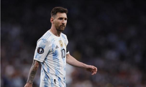 释永信被带走调查不到4个月，释小龙近况曝出，一点都不意外